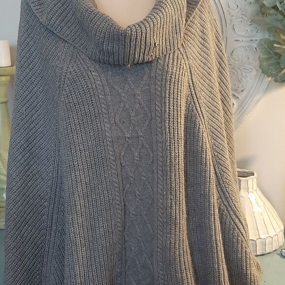Carolyn Taylor Poncho  - Picture 1 of 5